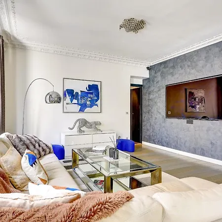 Elegant 3br Champs-elysees & Arc De Triomphe Paris