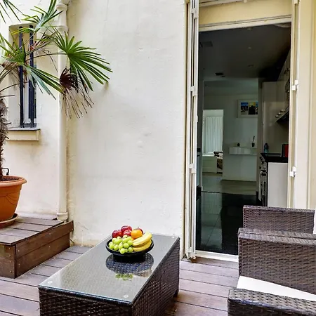 Elegant 3br Champs-elysees & Arc De Triomphe Paris