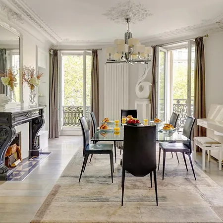 Elegant 3br Champs-elysees & Arc De Triomphe Apartment *