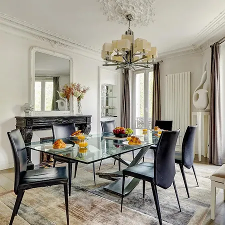 Elegant 3br Champs-elysees & Arc De Triomphe *