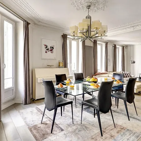 Elegant 3br Champs-elysees & Arc De Triomphe Apartment