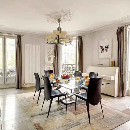 Elegant 3br Champs-elysees & Arc De Triomphe * Paris