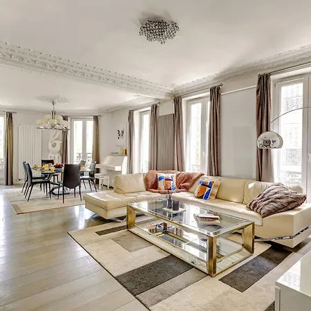 Elegant 3br Champs-elysees & Arc De Triomphe Apartment *