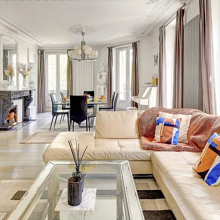Elegant 3br Champs-elysees & Arc De Triomphe Париж